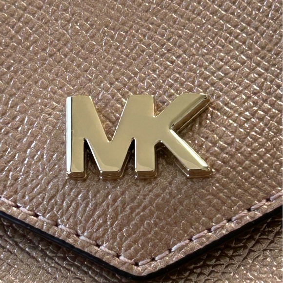 Michael Michael Kors Medium Convertible Crossbody Clutch - Picture 4 of 15